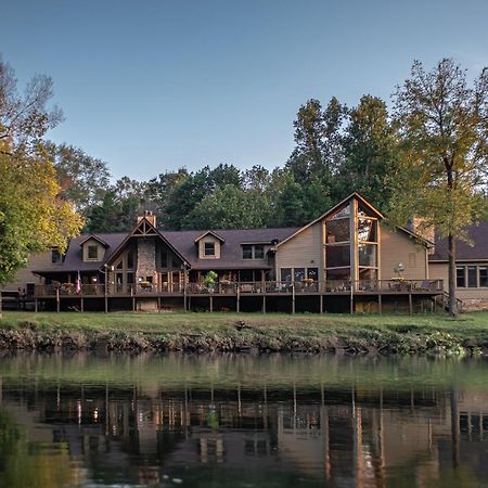 River Wellness Lodge Kingston Exterior photo